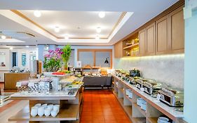 Oakwood Hotel & Residence Bangkok